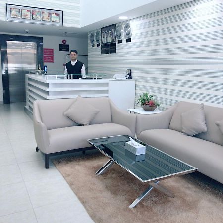 Stout Apartments Manama Exterior photo